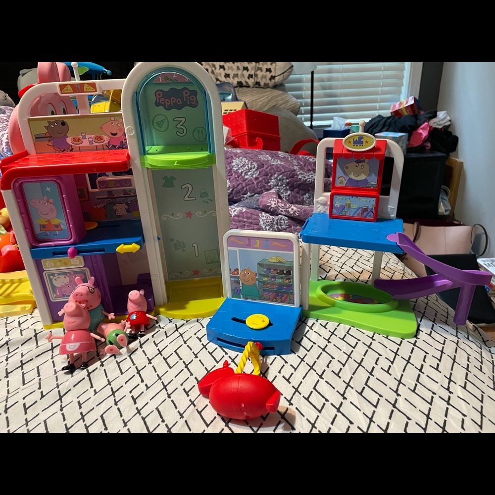 Peppa pig shopping mall